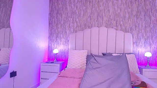 raven lilith  online show from January 16, 3:24 am