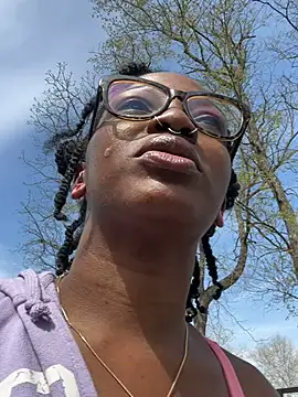 mochamimi online show from April 13, 3:35 pm