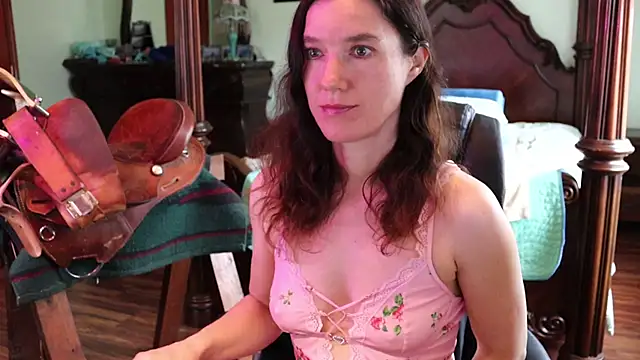 thornburyrose online show from March 14, 8:32 pm