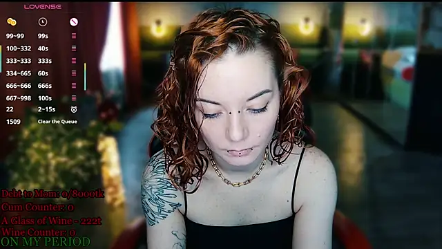 MaxPhoenixx online show from April 13, 8:15 am