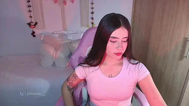 iriswest  online show from March 19, 12:26 am