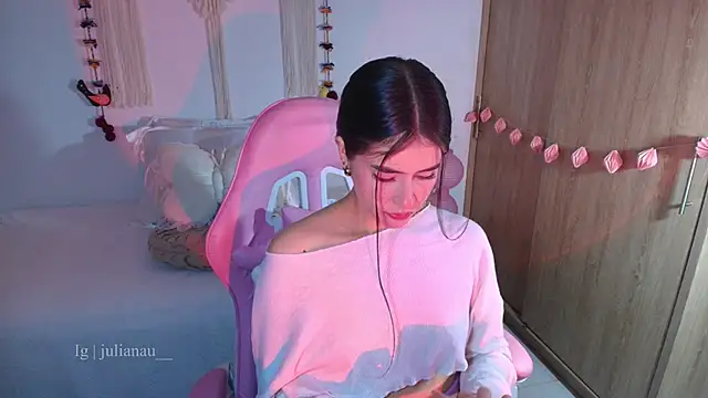 iriswest  online show from March 31, 1:38 am