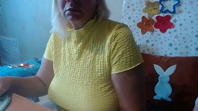 QueenLana online show from September 12, 7:29 am