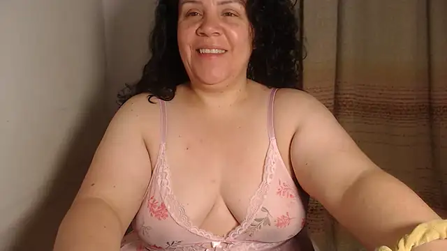 agathamiller01 online show from January 9, 10:41 am