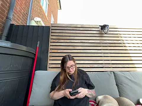 short sweetpea online show from May 22, 3:54 pm
