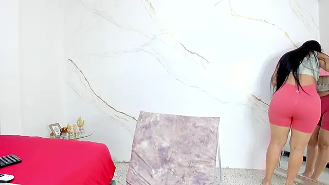 IsiisLovei online show from December 3, 2:52 pm