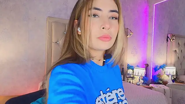 nini love01 online show from March 23, 3:56 am