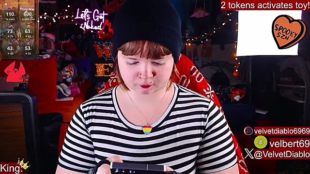 VelvetDiablo online show from September 29, 11:54 pm