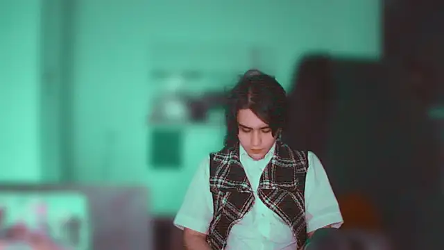 sademobeer online show from April 6, 9:38 pm