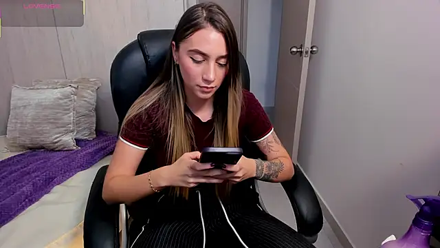 StacyConner online show from October 7, 10:25 pm