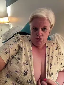 sexychazza16 online show from October 3, 6:46 pm