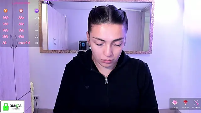 EricaVanderhill online show from July 19, 12:57 am
