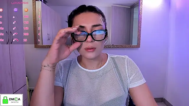 EricaVanderhill online show from May 28, 9:56 pm