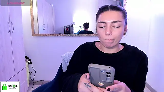 EricaVanderhill online show from July 13, 9:15 pm
