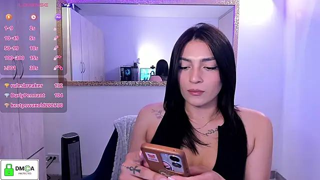 EricaVanderhill online show from April 24, 10:56 pm