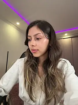 MissBecka  online show from December 2, 4:36 am