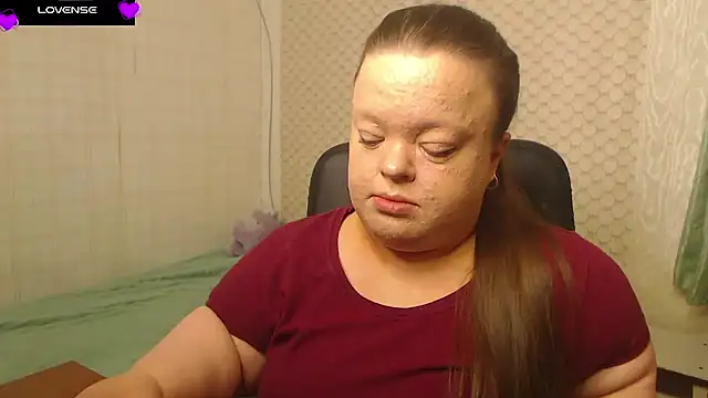 Janiffer MiMi online show from March 12, 4:20 pm