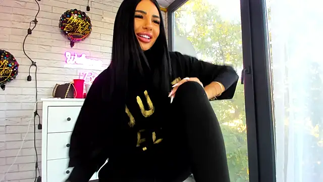 Britney Charm  online show from October 17, 6:05 am