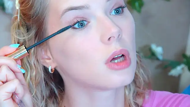 GentleRossi online show from April 15, 3:23 pm