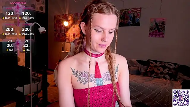 Chanel Gill online show from March 30, 7:02 pm