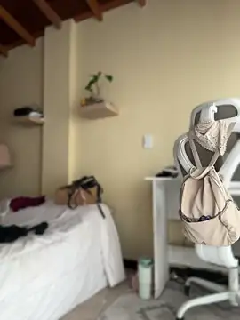 GabriSaenz online show from April 8, 1:57 pm