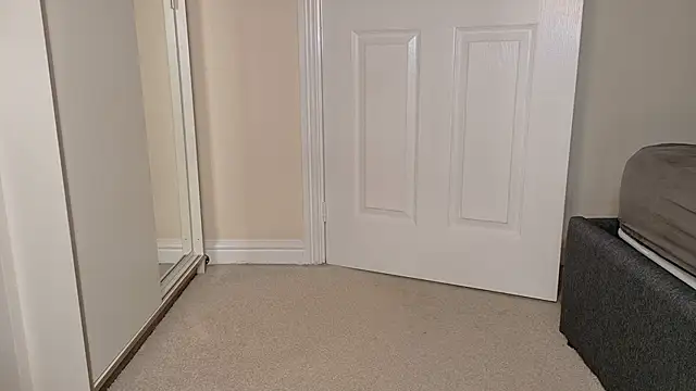 Tinkerbell822 online show from February 8, 9:46 am