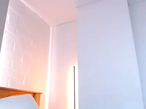 cute antonella01 online show from December 17, 7:07 pm