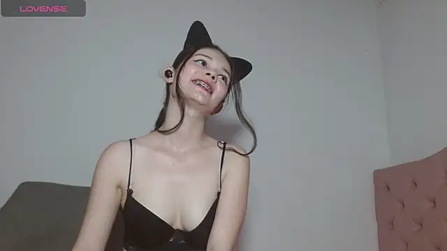 emily littesweet online show from October 25, 11:11 pm