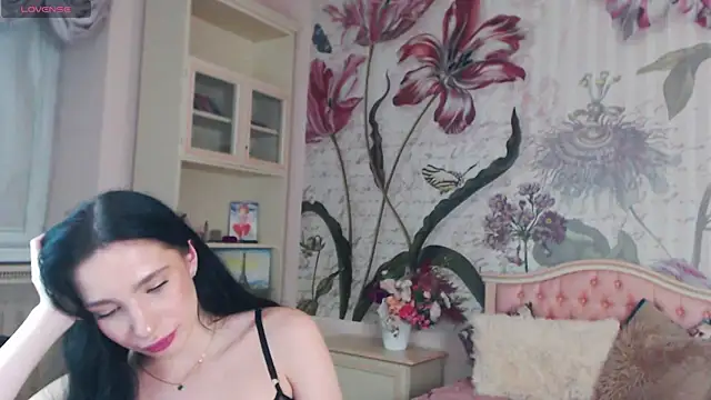 AliciaBow online show from November 14, 3:56 pm