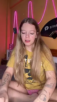 -veranito- online show from April 15, 3:07 am