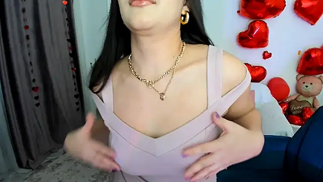 GoldenHeart 1 online show from February 10, 4:04 am