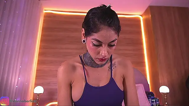 danna berlin  online show from February 23, 7:35 pm