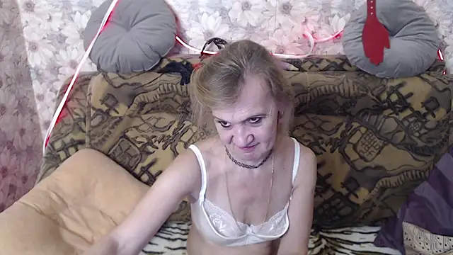 Snapshot of MissBekker chatting on September 16, 7:00 pm MissBekker online show from September 16, 7:00 pm
