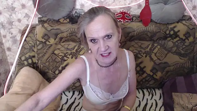 MissBekker online show from February 28, 4:28 pm