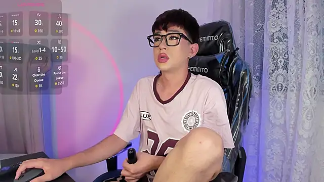 Chris boy  online show from February 24, 9:41 am