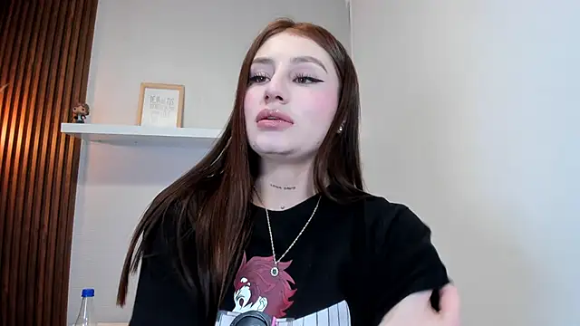 LANA-JONNES online show from November 17, 9:26 pm