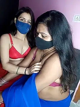 Snapshot of cutee__crazy chatting on October 7, 6:12 pm cutee crazy online show from October 7, 6:12 pm