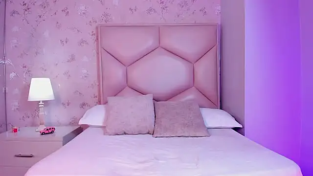 ambar sullivan online show from October 30, 11:55 am