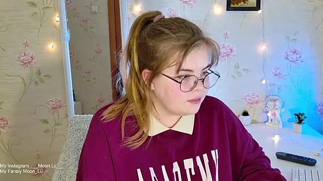 sinnamon  online show from November 3, 5:06 pm