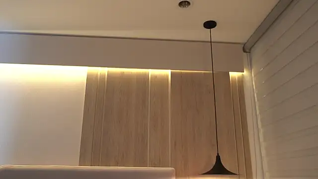 KalaBeckett  online show from April 15, 12:17 pm