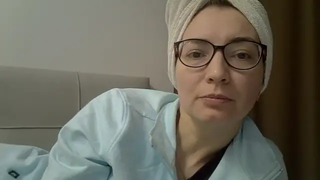 Ashleyspice online show from January 19, 7:15 am