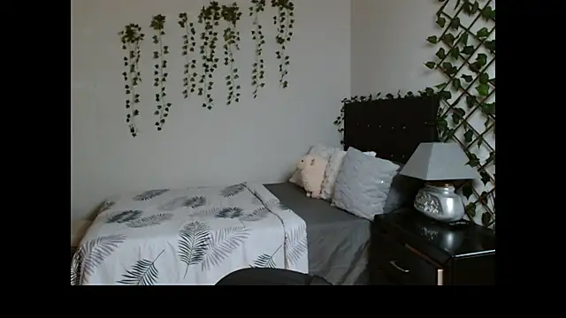 Dama Scarlata18 online show from October 23, 6:25 pm