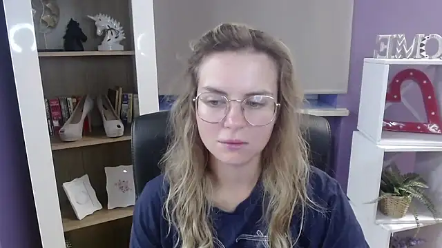 Zoey Erotic online show from September 16, 4:31 am