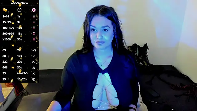 Laura sinner online show from June 6, 7:20 pm