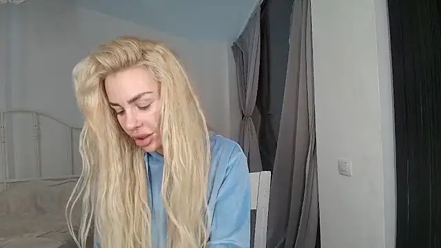 Roshana16 online show from January 16, 9:00 pm