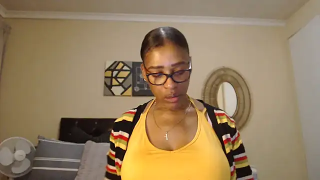 Creamyass22 online show from April 11, 4:54 pm