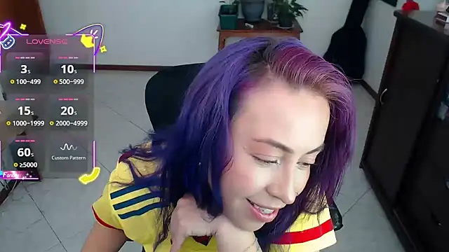 charlottezoe15 online show from September 29, 6:57 pm