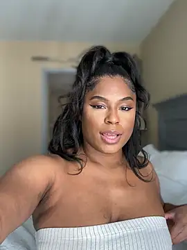 CandyLuxxxx online show from July 1, 11:26 pm