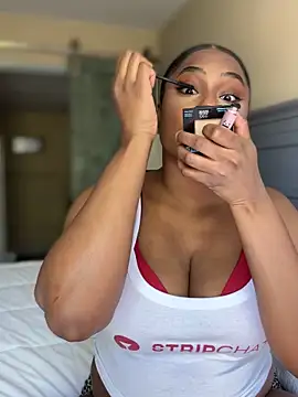 CandyLuxxxx online show from June 18, 5:07 pm
