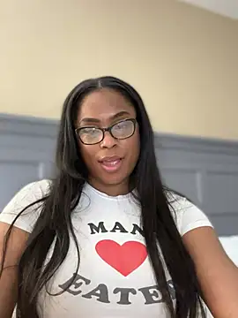 CandyLuxxxx online show from July 28, 4:10 am